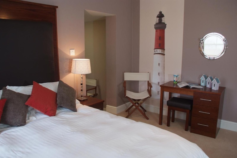 Room image 2