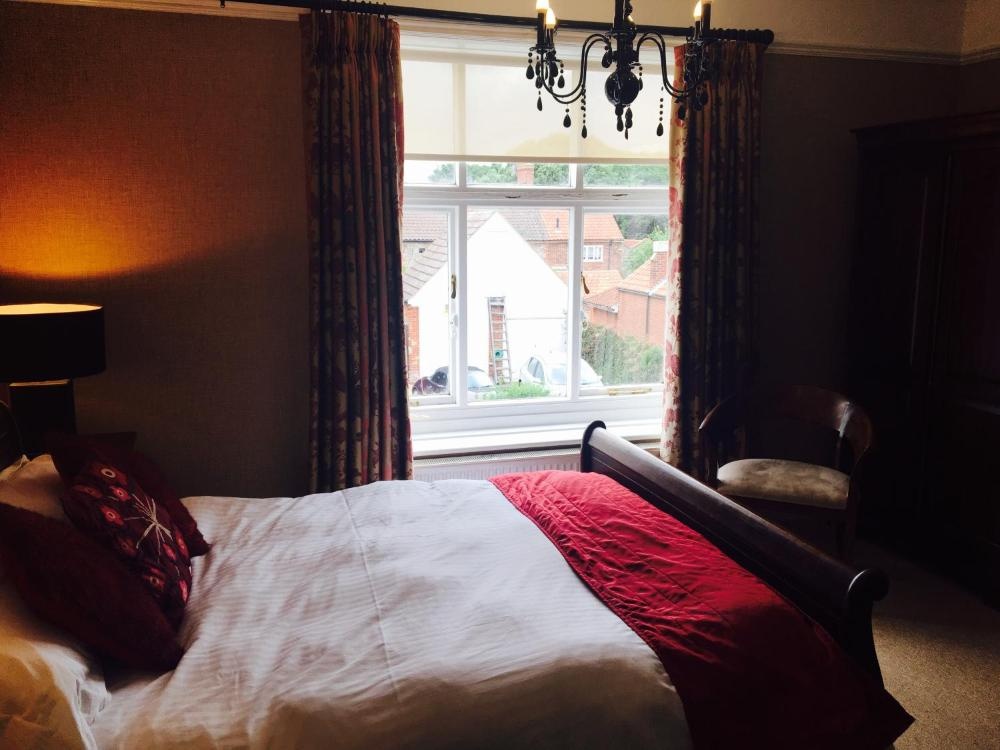 Room image 4